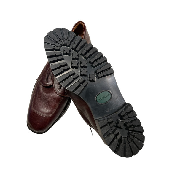 COLE HAAN - Italian made leather lace-up Size 8.5 NWOT